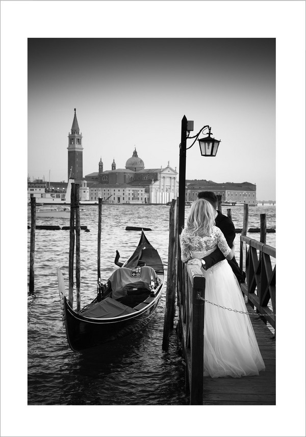 Черно-бели /монохромни/ VENICE